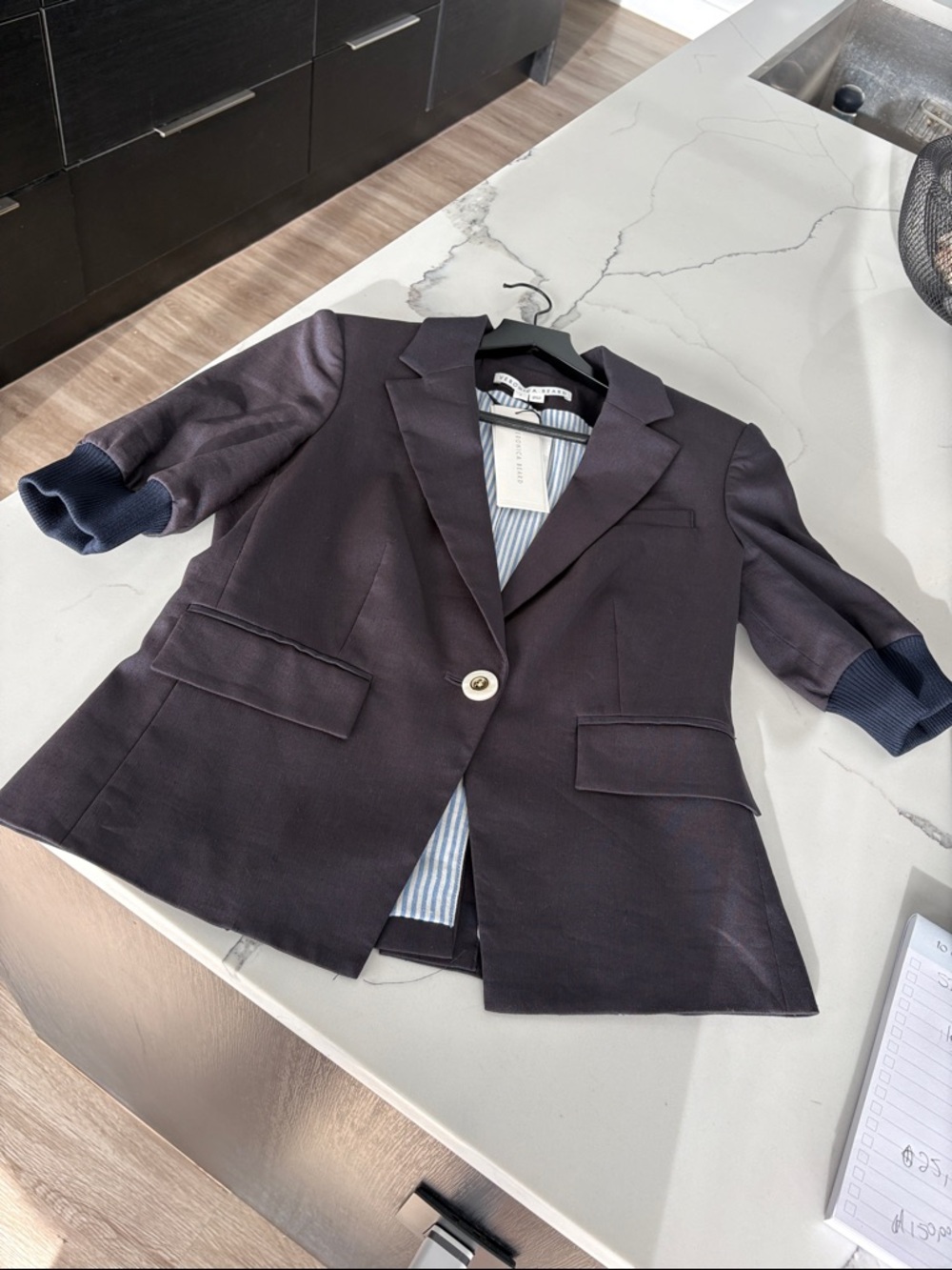 Veronica Beard Navy Margaret fitted Dickey jacket with banded knit puff Sleeves. - Picture 4 of 11